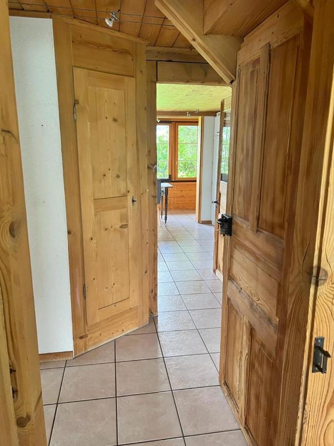 Edelweiss 4 Zi Ferienwohnung In Landhaus Frutigen Εξωτερικό φωτογραφία